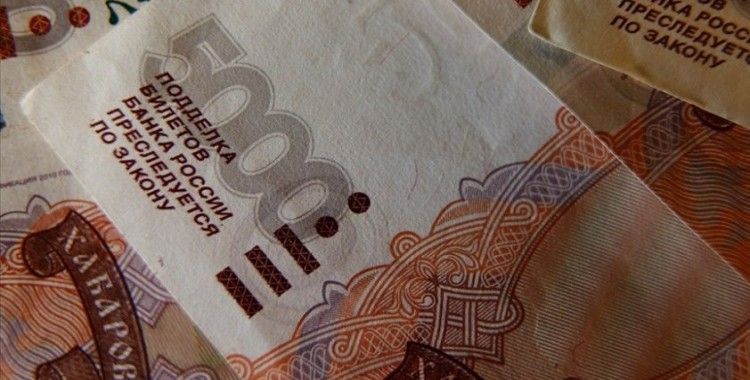 Rusya'nın bütçe giderleri gelirlerini aştı