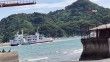 Japonya’da limandan ayrılan feribot dalgakırana çarptı