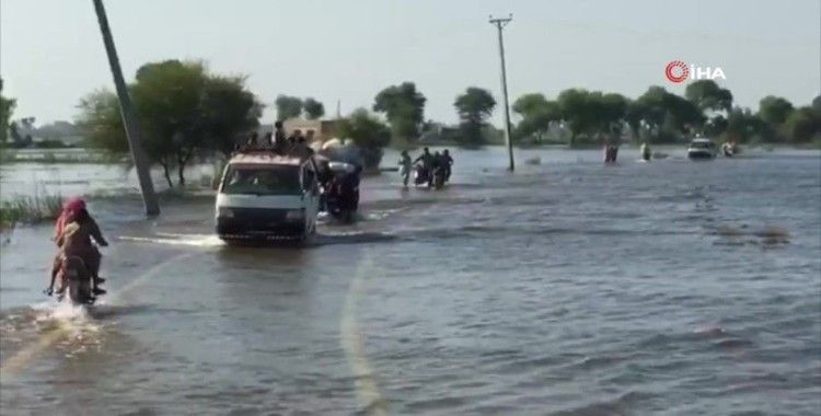Pakistan’daki sel felaketinde ölü sayısı bin 663’e yükseldi