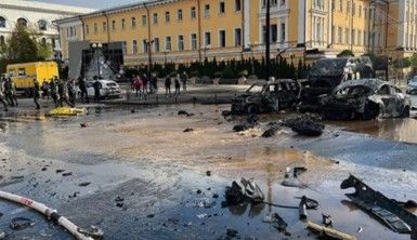 Kiev Belediye Başkanı Klitschko: "Shevchenkivskyi bölgesinde çok sayıda patlama meydana geldi"