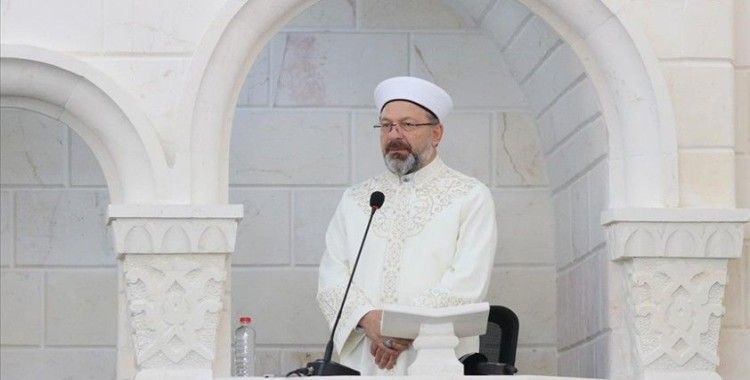 Diyanet İşleri Başkanı Erbaş: Müslüman her alanda kamu hakkına riayet etmelidir