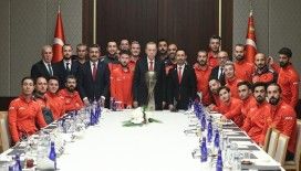 Cumhurbaşkanı Erdoğan: Türk futbolunun daha da ileriye gitmesi için gereken her türlü adımı atacağız