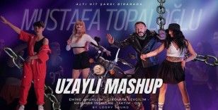 Mustafa Topaloğlu en hit şarkılarından kolaj yaptı