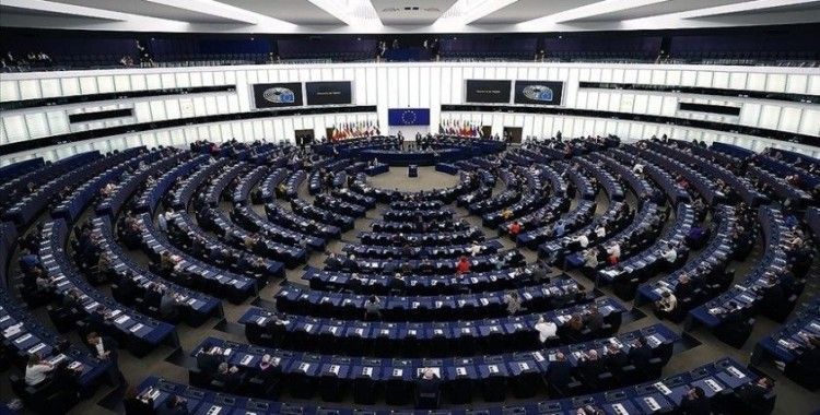 Rusya'yı 'terör destekçisi' ilan eden Avrupa Parlamentosu siber saldırıya uğradı