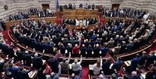 Dinleme skandalı, Yunan Parlamentosu'nda görüşüldü