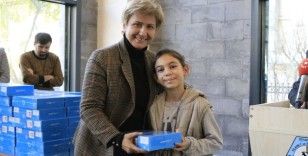 DTSO Kürtçe hikaye yarışmasına katılan çocuklara tablet hediye etti
