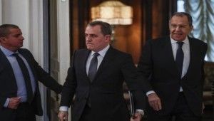 Lavrov ve Bayramov imzalanan kritik anlaşmaları görüştü