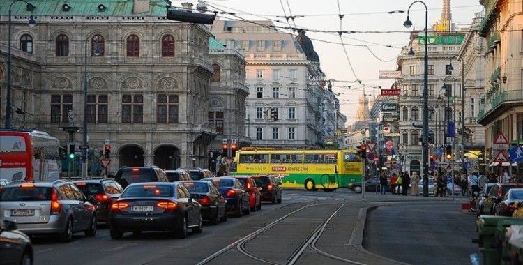 Avusturya'da aşırı hız yapan şoförlerin araçlarına el konulacak