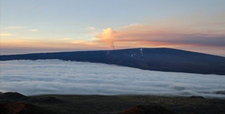 Hawaii'deki Mauna Loa Yanardağı ana otoyol için tehlike oluşturmuyor