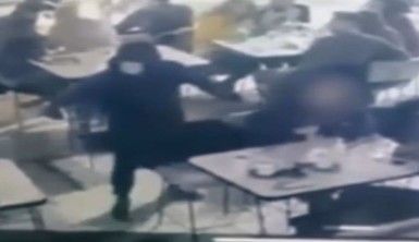 Atina'da kafede silahlı saldırı
