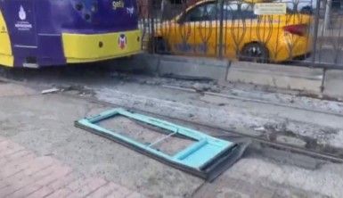 Kabataş'ta tramvay kazası: 4 yaralı