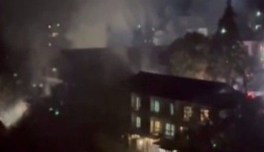 Japonya'da 100 kişinin bulunduğu otelde yangın