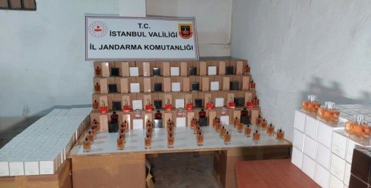 İstanbul'da piyasa değeri 5 milyon 690 bin TL olan sahte parfüm ele geçirildi