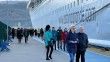 Limana çarpan kruvaziyerin yolcuları uçakla Rusya'ya transfer edildi