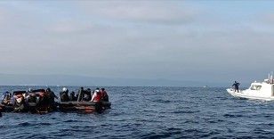 Bahamalar açıklarında tekneyle sürüklenen 397 göçmen kurtarıldı