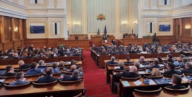 Bulgaristan'da çok partili koalisyon kurma süreci çıkmaza girdi