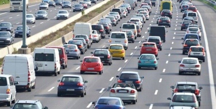 Araştırma: Trafikte 2 saat kalmak beyninize ciddi zararlar verebilir