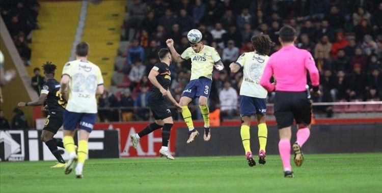 Fenerbahçe deplasmanda kazandı
