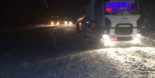 Antalya-Konya karayolunda kar yağışı etkili oldu
