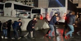 İstanbul'da 'Kökünü Kurutma Operasyonu'nda yakalanan 161 zanlı adliyeye sevk edildi