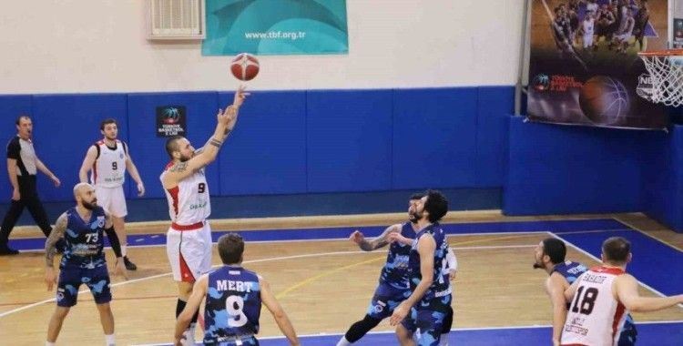 Nazilli Belediyespor Basketbol Takımı parkeden mağlup ayrıldı
