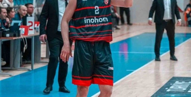 İlkler Şehri Uşak liderliği yakaladı
