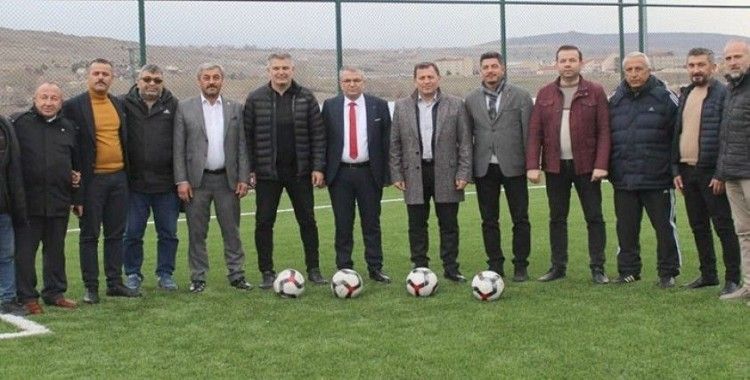 Kabakcı ve Önal, Pınarbaşı Stadı’nı inceledi
