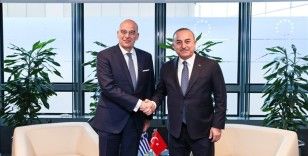 Dışişleri Bakanı Çavuşoğlu, Brüksel'de Yunan mevkidaşı Dendias ile görüştü