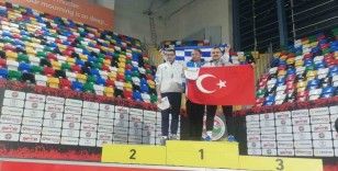 Aydınlı atlet, Balkan Şampiyonası’ndan madalyalarla döndü

