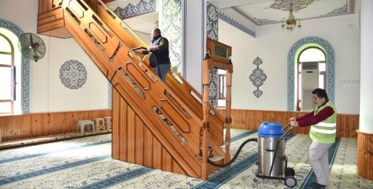 Kartepe’de camiler Ramazan ayına hazır
