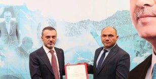Çavdarhisar AK Parti İlçe Başkanı İsmail Kırçayır göreve başladı
