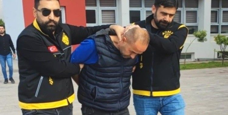 Karısının boğazını kendisini aldattığını düşündüğü için kesmiş