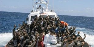 İtalya'da göçmen operasyonu: 745 göçmen kurtarıldı