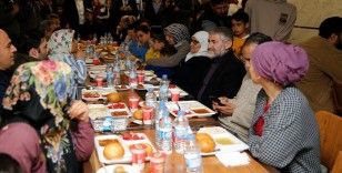 Hazine ve Maliye Bakanı Nebati, Diyarbakır'da depremzedelerle iftar yaptı