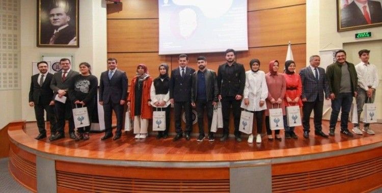 Erzurum kitap akademisi mezunlarını veriyor
