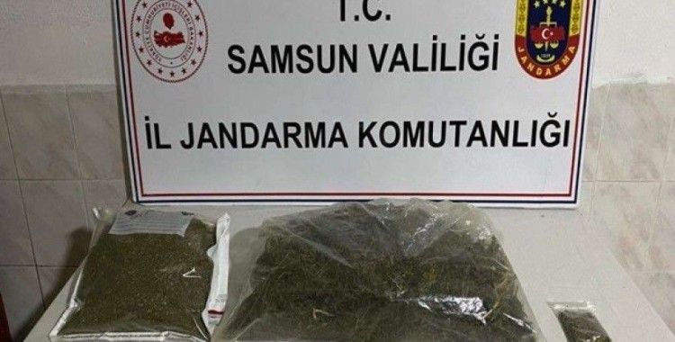Samsun'da 3,5 kilo kubar esrar ele geçirildi: 2 gözaltı