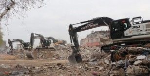 Hatay'da bina yıkım ve enkaz kaldırma çalışmaları 23 mahallede sürecek