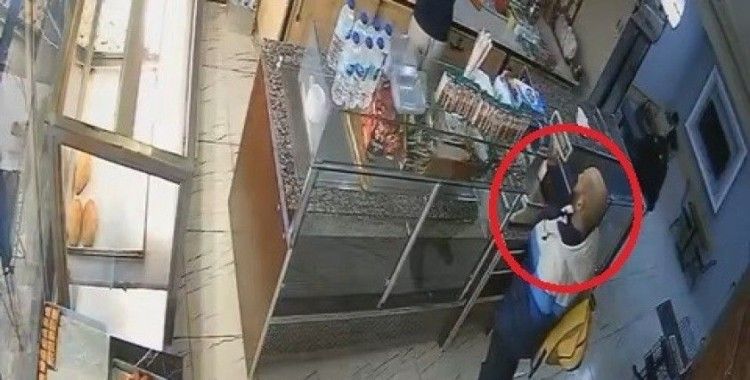 Bursa’da vicdansız hırsız pes dedirtti : Sadaka kutusunu çalarak kayıplara karıştı
