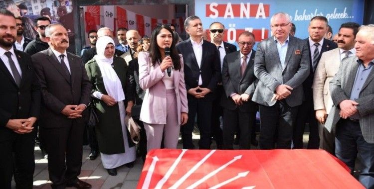 Kemal Deniz Bozkurt, Van'da konuştu: Yaşadığımız sorunlar bizim kaderimiz değil