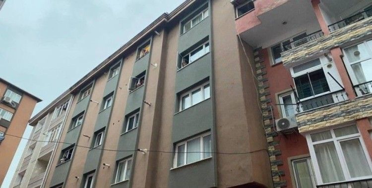 Mecidiyeköy'de 5 katlı binanın bodrum katı yandı: 3 yaralı