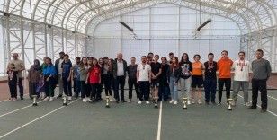 Karaman’da Gençlik Haftası tenis müsabakaları sona erdi
