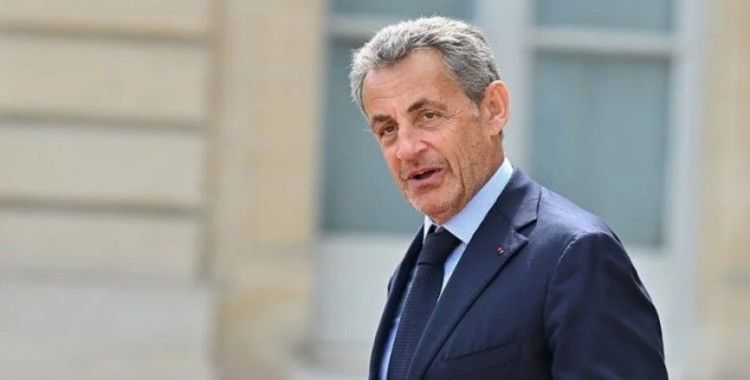 Sarkozy, yolsuzlukla yargılandığı davada hapis cezasına çarptırıldı