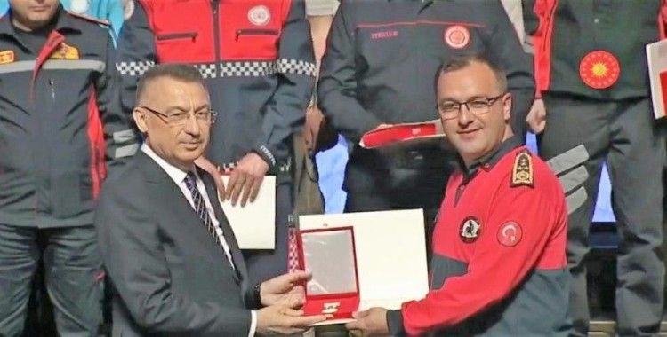 36 canı kurtaran Denizli Büyükşehir İtfaiyesine Devlet Üstün Fedakarlık Madalyası