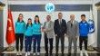 KMÜ, badminton takımı kupa ile döndü
