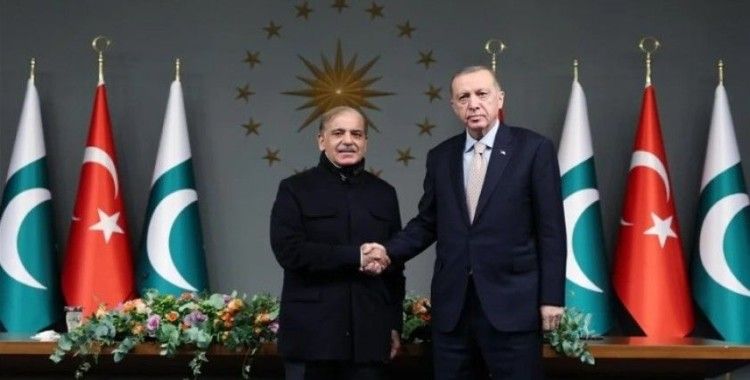 Pakistan Başbakanı Şerif, Cumhurbaşkanı Erdoğan'ı seçim başarısı dolayısıyla tebrik etti