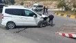 Otomobille ticari araç çarpıştı: 3 yaralı

