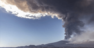 Meteoroloji: Etna Yanardağı kaynaklı kül bulutlarının Türkiye'yi etkilemesi beklenmiyor