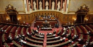 Fransız Senatosu, Yahudilerden yağmalanan mallarının iadesini içeren tasarıyı kabul etti
