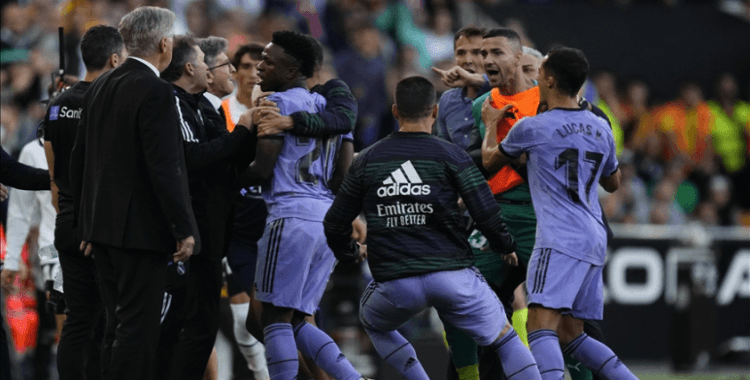 Valencia’ya ırkçılıktan 5 maç seyircisiz oynama cezası