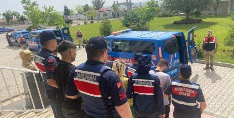 Diyarbakır’da hırsızlık şüphelisi 3 kişi tutuklandı
